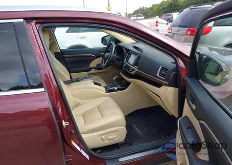 2015 Toyota Highlander Limited Platinum V6 from USA, damaged, VIN 5TDDKRFH5FS161849